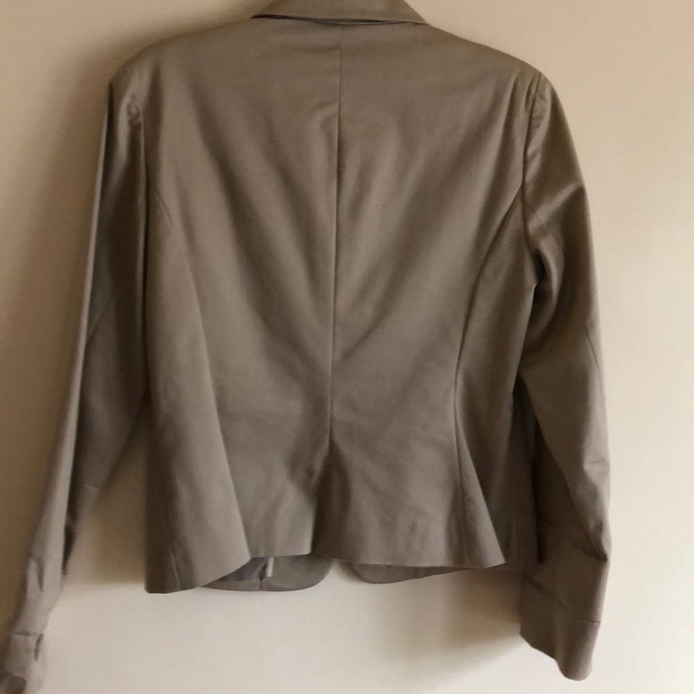 Jacket - Picture 4 of 4